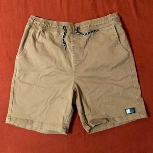Shorts size L